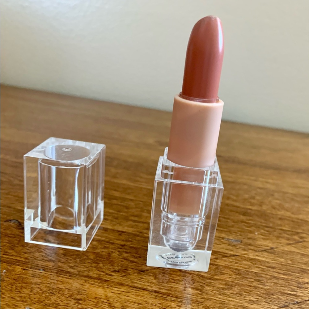 KKW Beauty Enchanting  Lipstick - Picture 3 of 5
